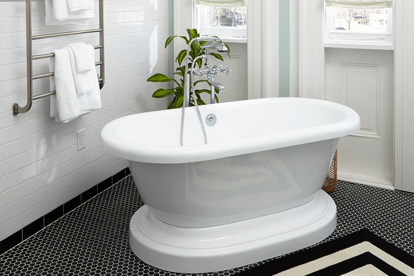 The Sinclair Balcony & Steam Room | Lodgify