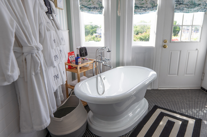 The Sinclair Balcony & Steam Room | Lodgify