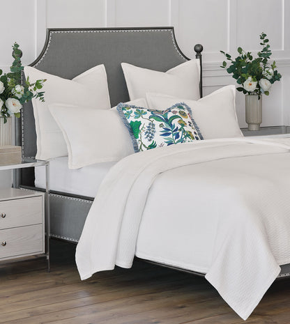 KIKI MATELASSE COVERLET